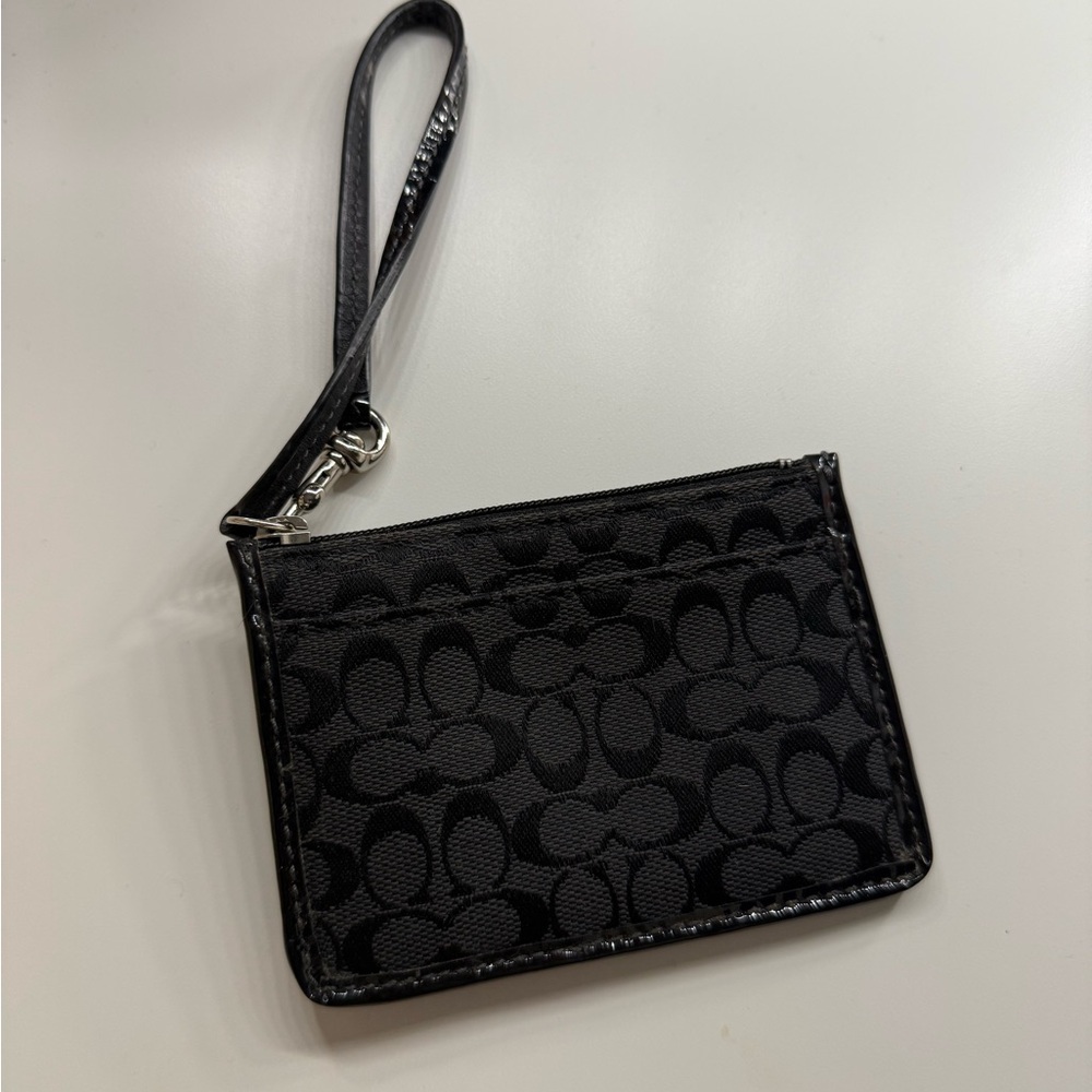 Coach Signature C Zip Card Case